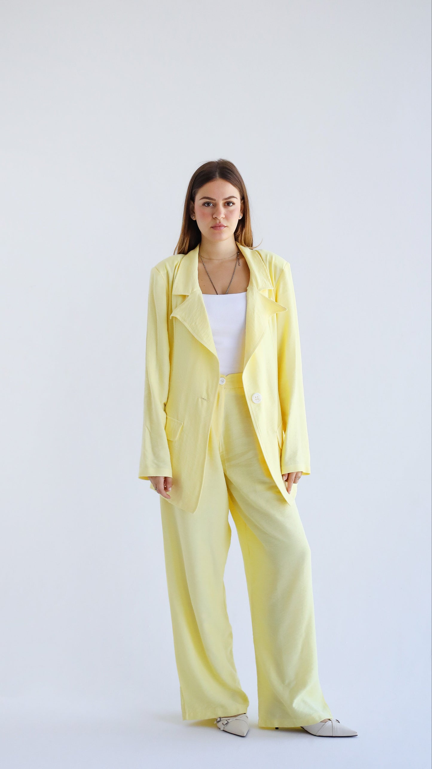 Anglook Linen Suit Butter yellow