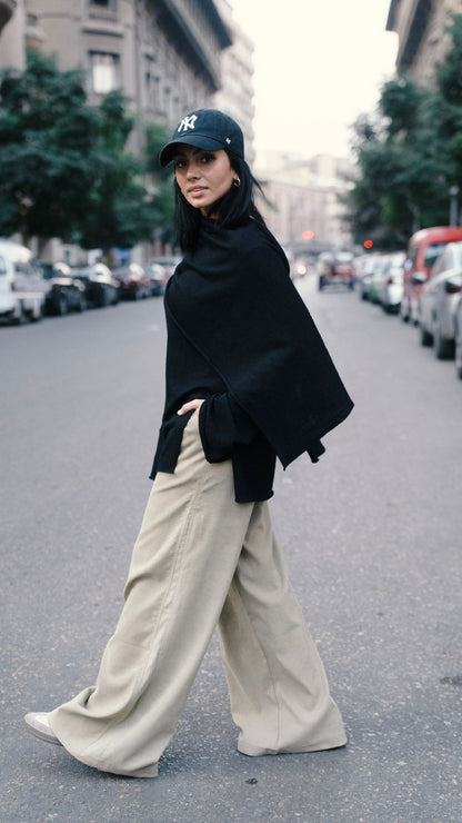 The Knit Duo Black Top