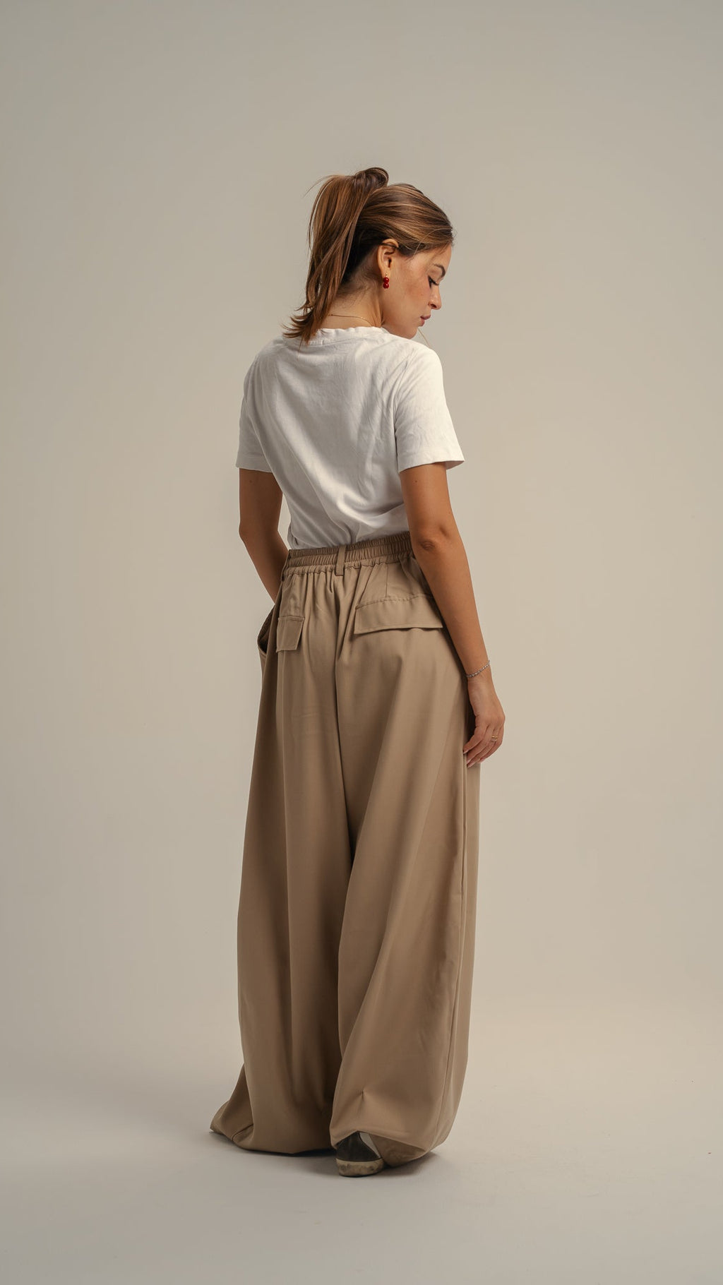 Wide leg Barrel Trousers