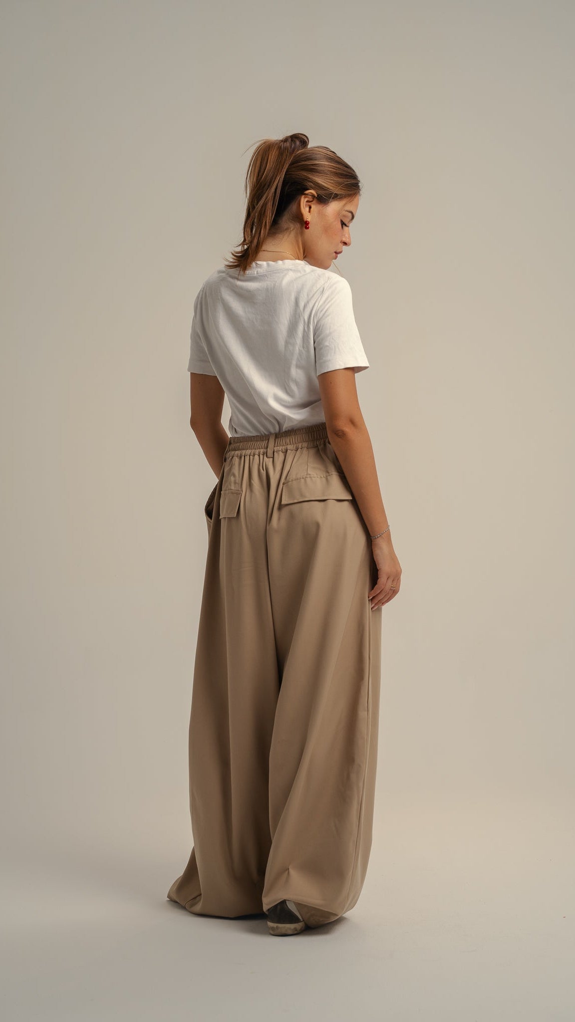 Wide leg Barrel Trousers