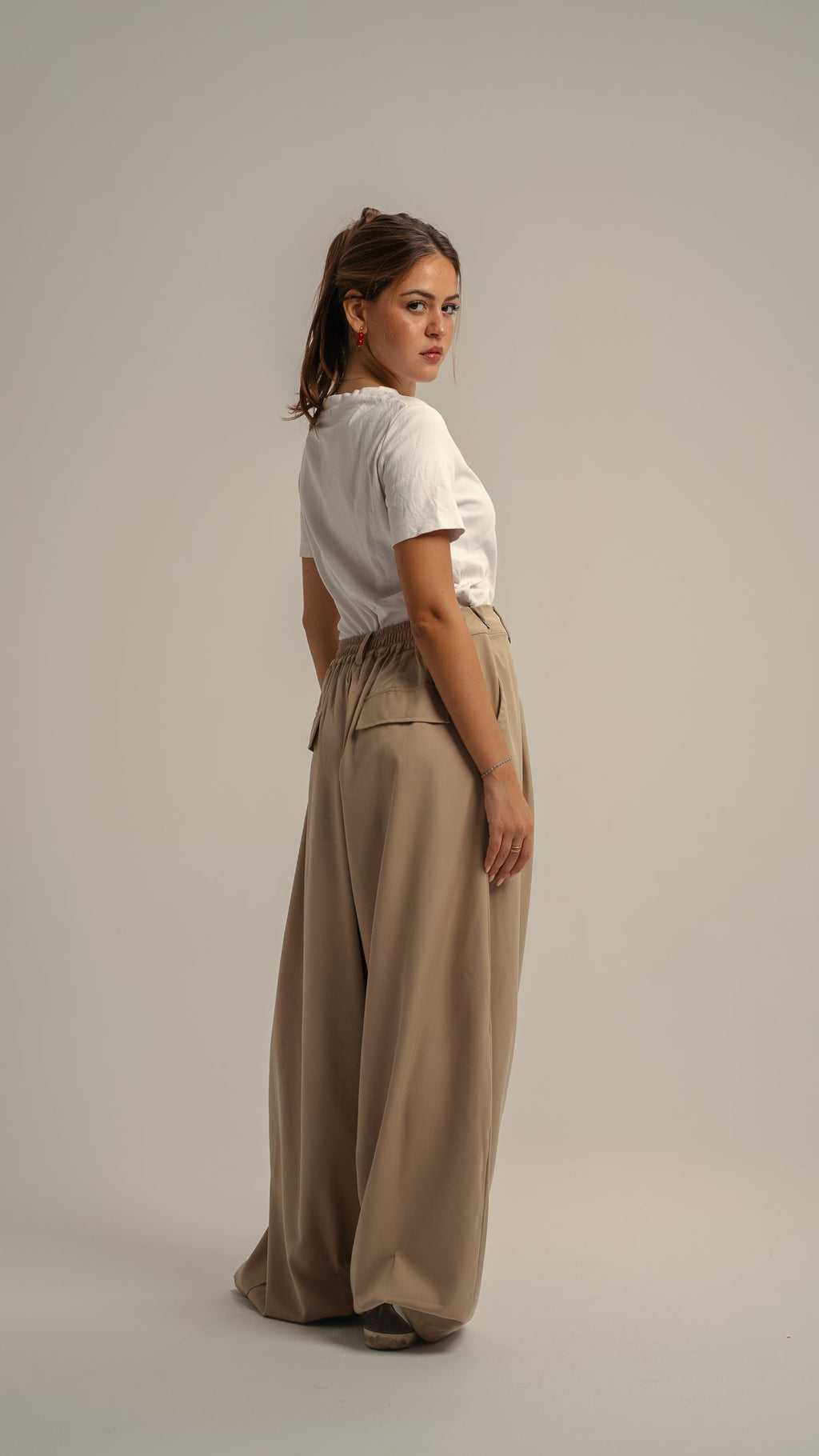 Wide leg Barrel Trousers