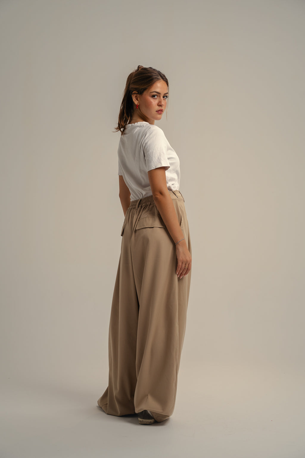 Wide leg Barrel Trousers