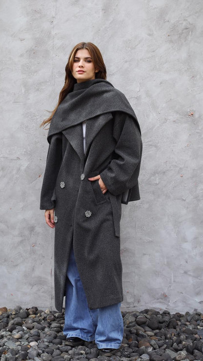 Grand Scarf Gray Coat